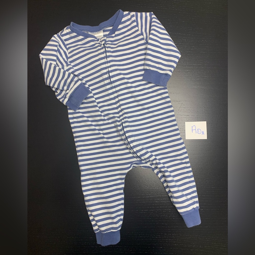 ⭐️2/$11.00⭐️ H&M Striped 4-6m Footless One Piece